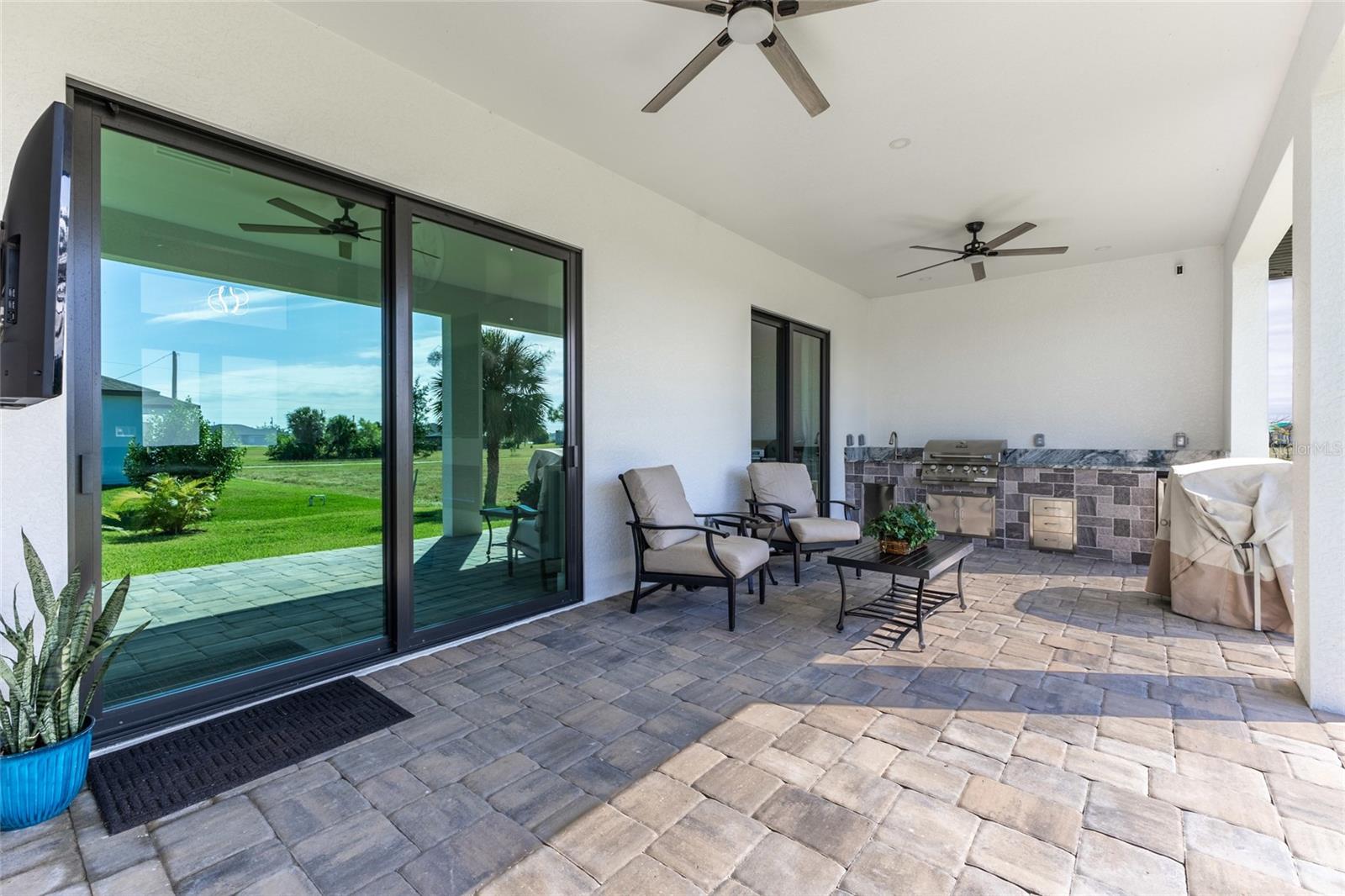 4126 NW 39TH ST