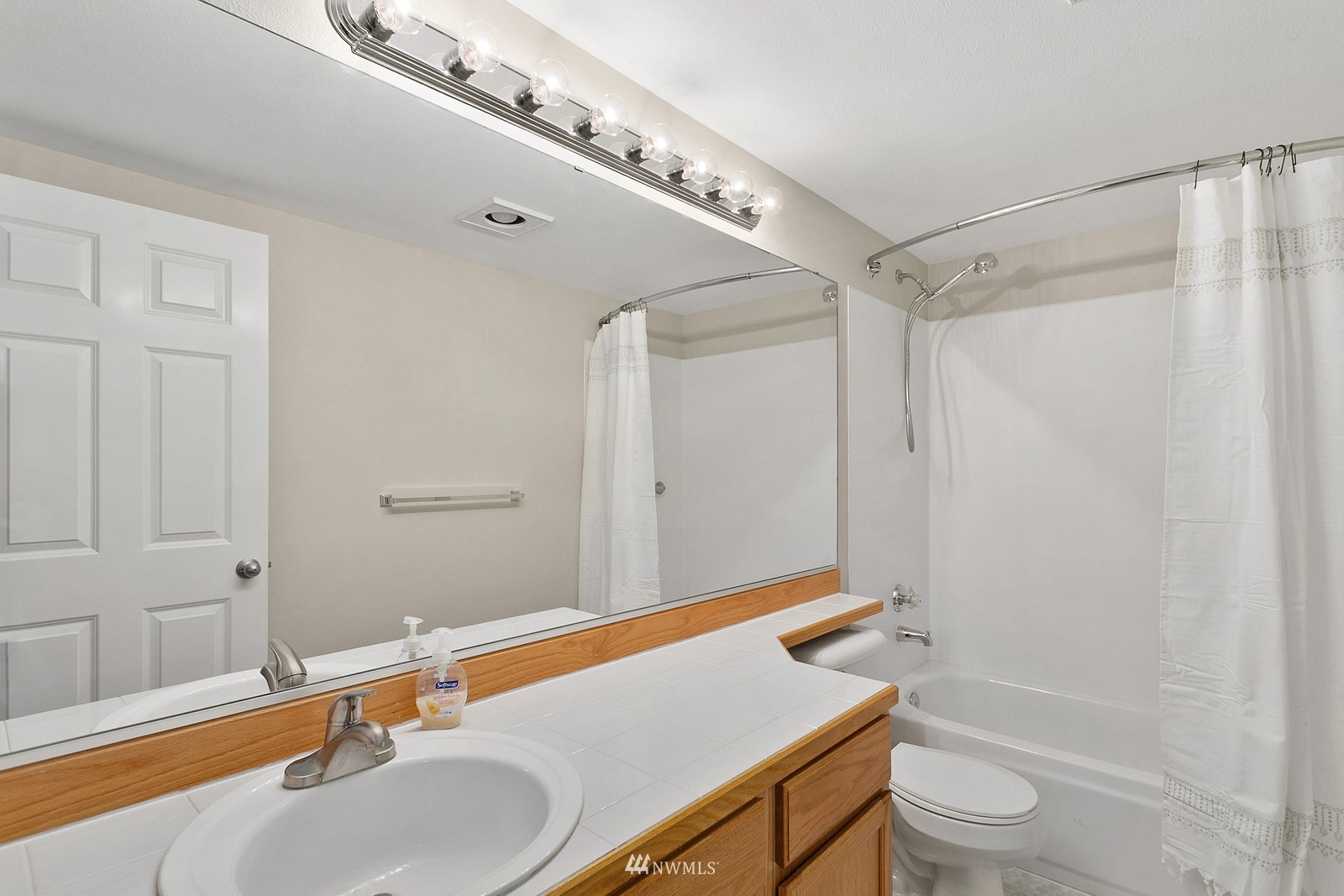2201 192nd Street SE Unit: Z101