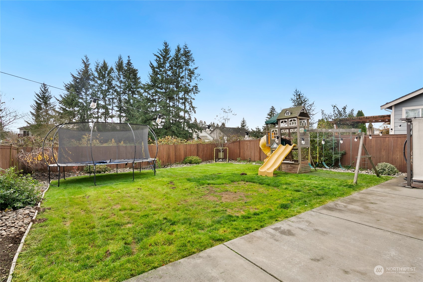 7116 39th Place NE