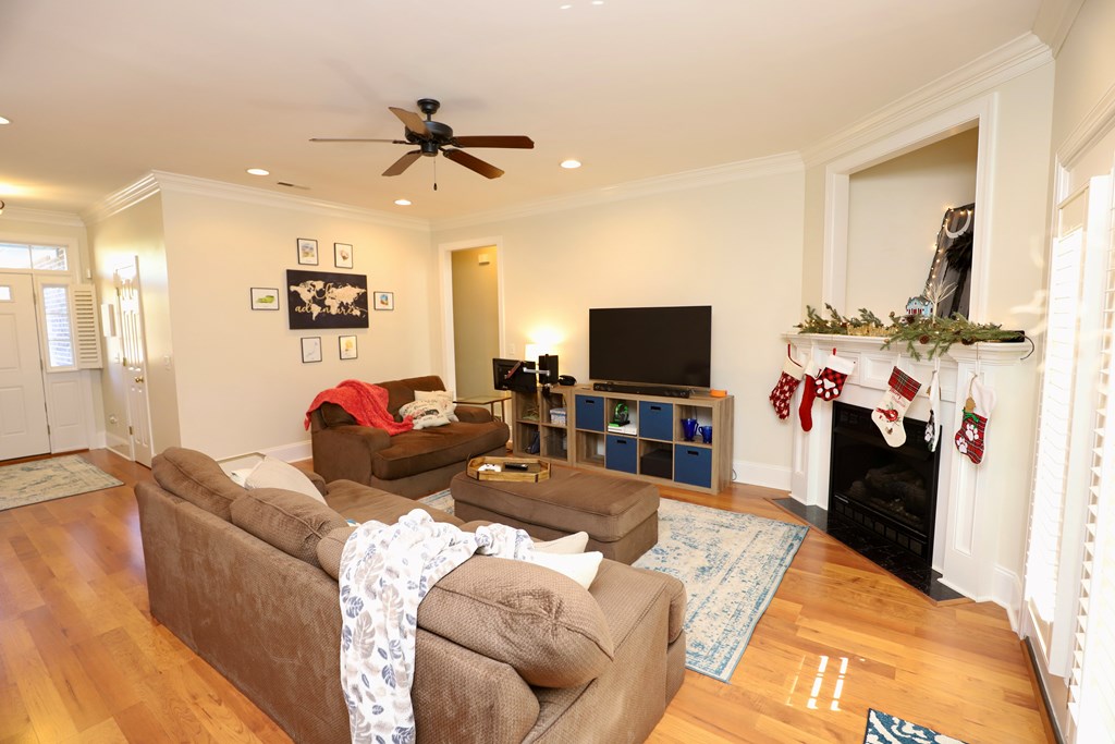 1980 Harborview Drive