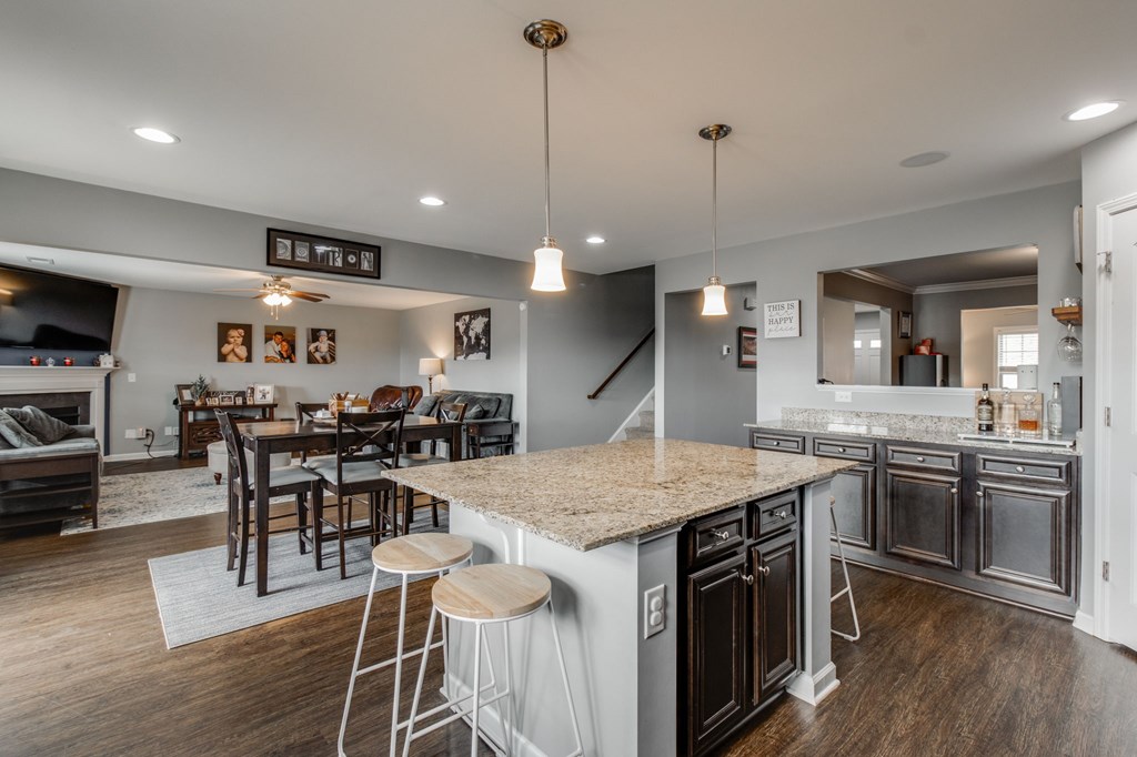 21 VINTAGE OAK COURT