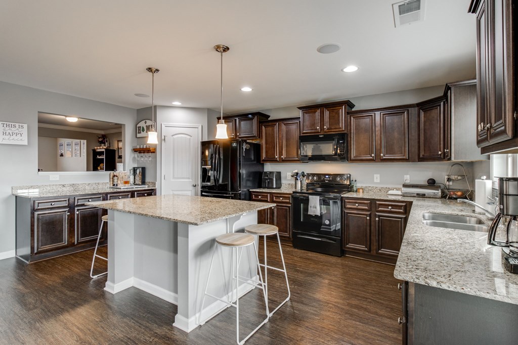 21 VINTAGE OAK COURT