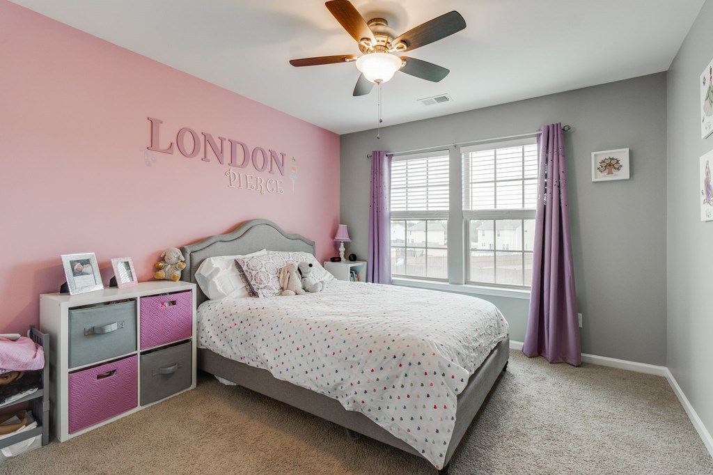 21 VINTAGE OAK COURT