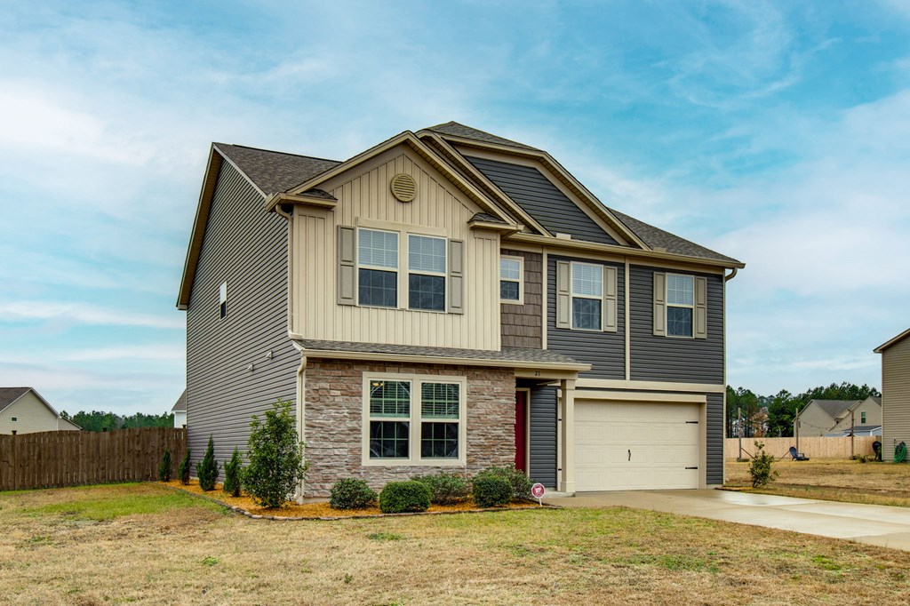 21 VINTAGE OAK COURT