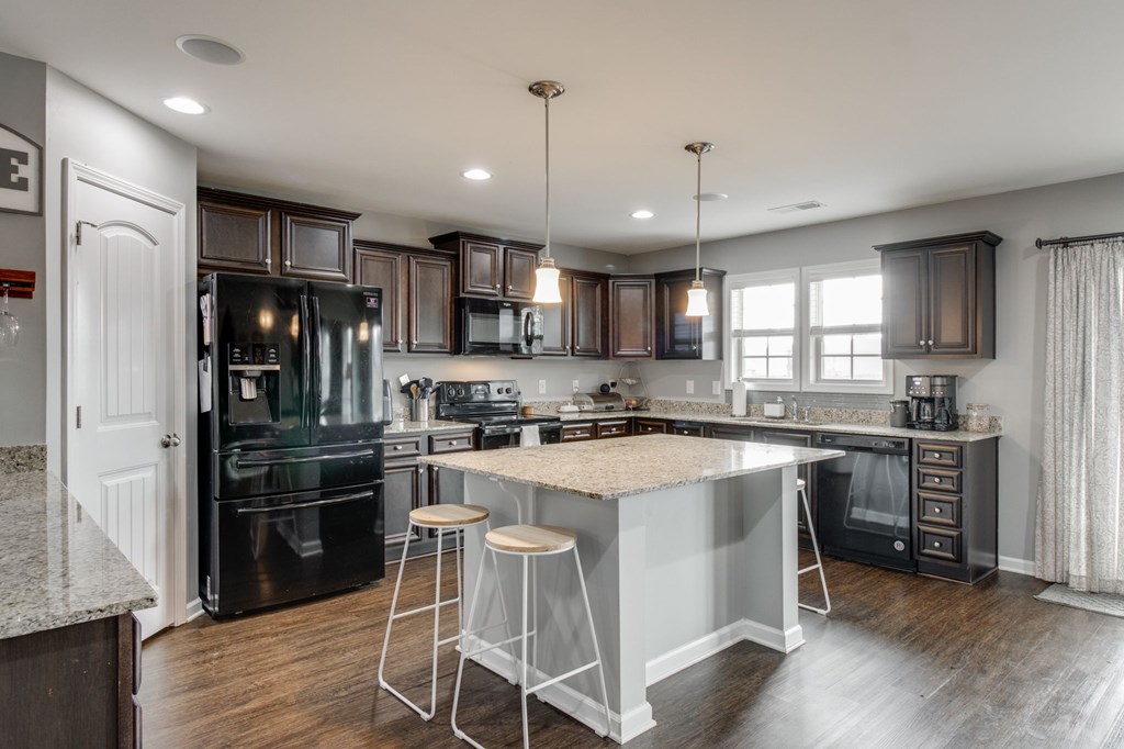 21 VINTAGE OAK COURT