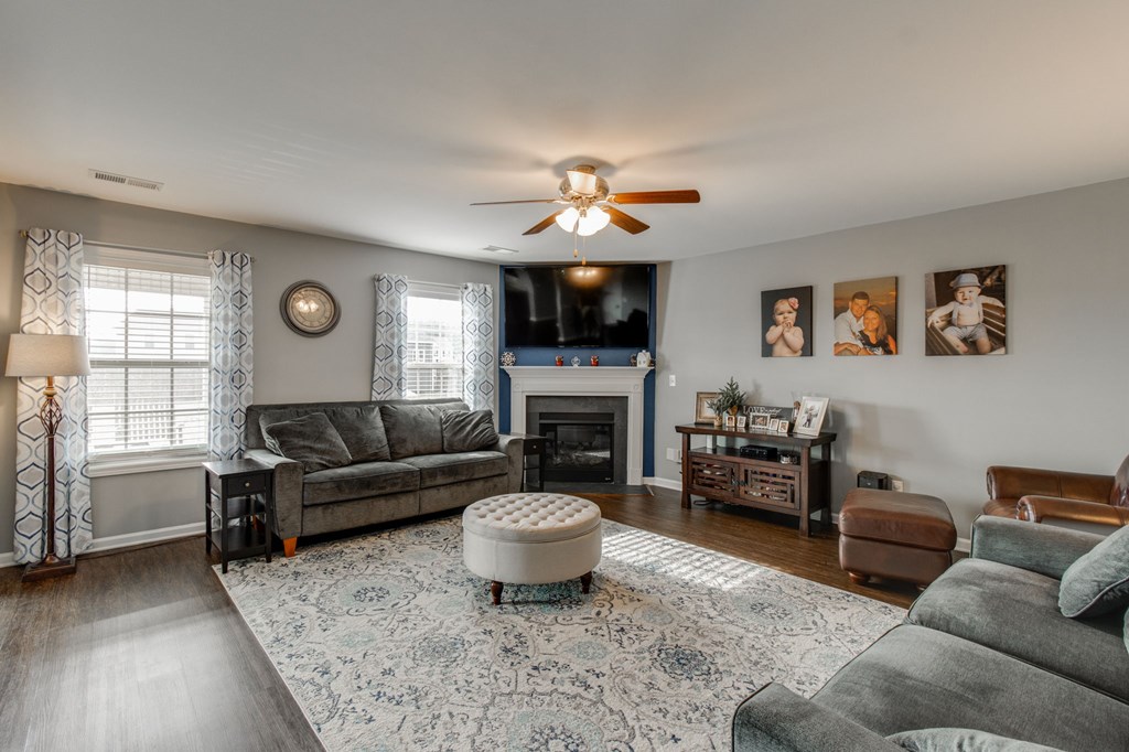 21 VINTAGE OAK COURT