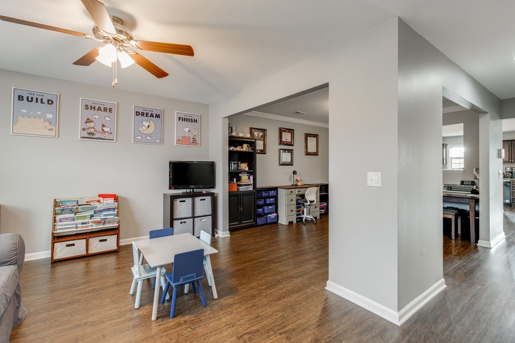 21 VINTAGE OAK COURT