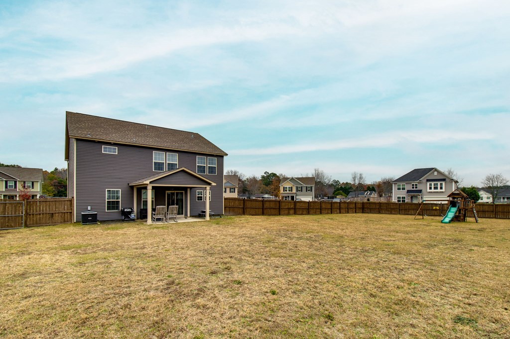 21 VINTAGE OAK COURT