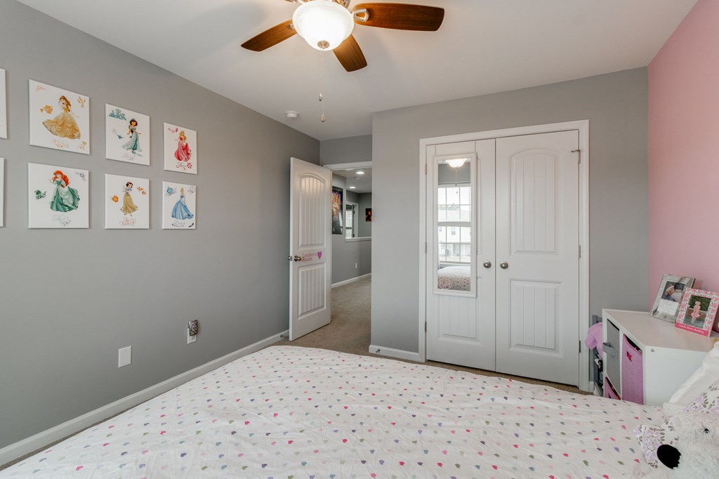 21 VINTAGE OAK COURT