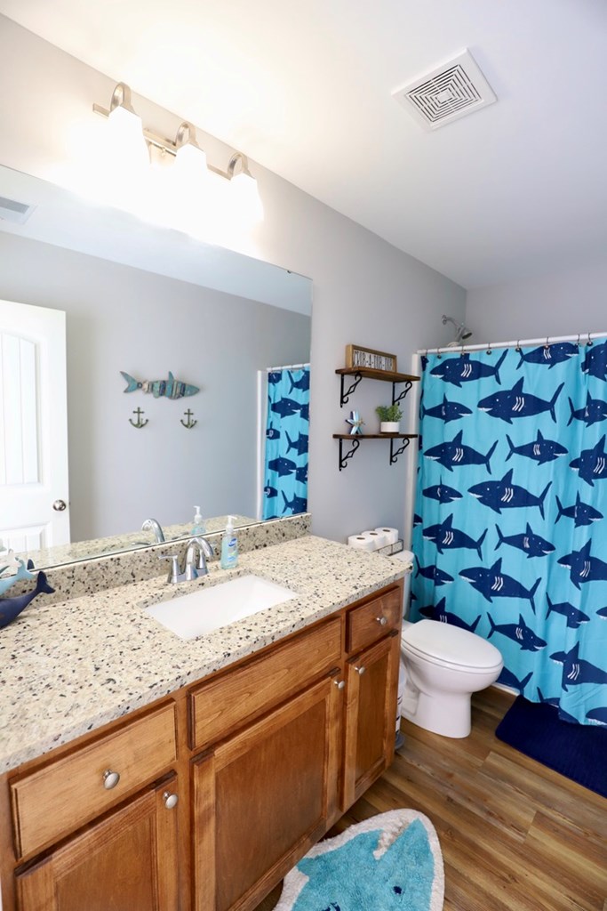 4105 QUEEN CHAPEL RD