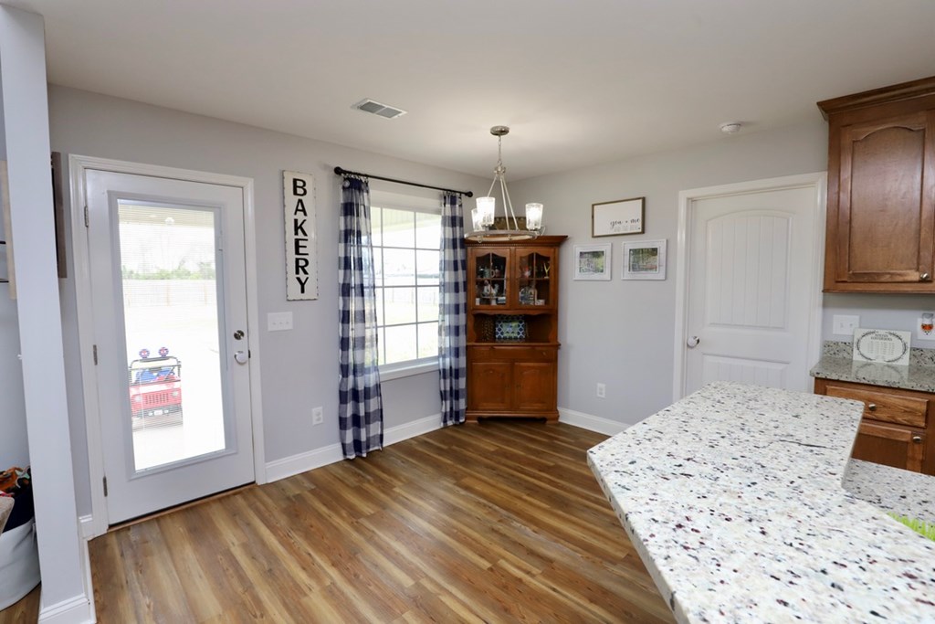 4105 QUEEN CHAPEL RD