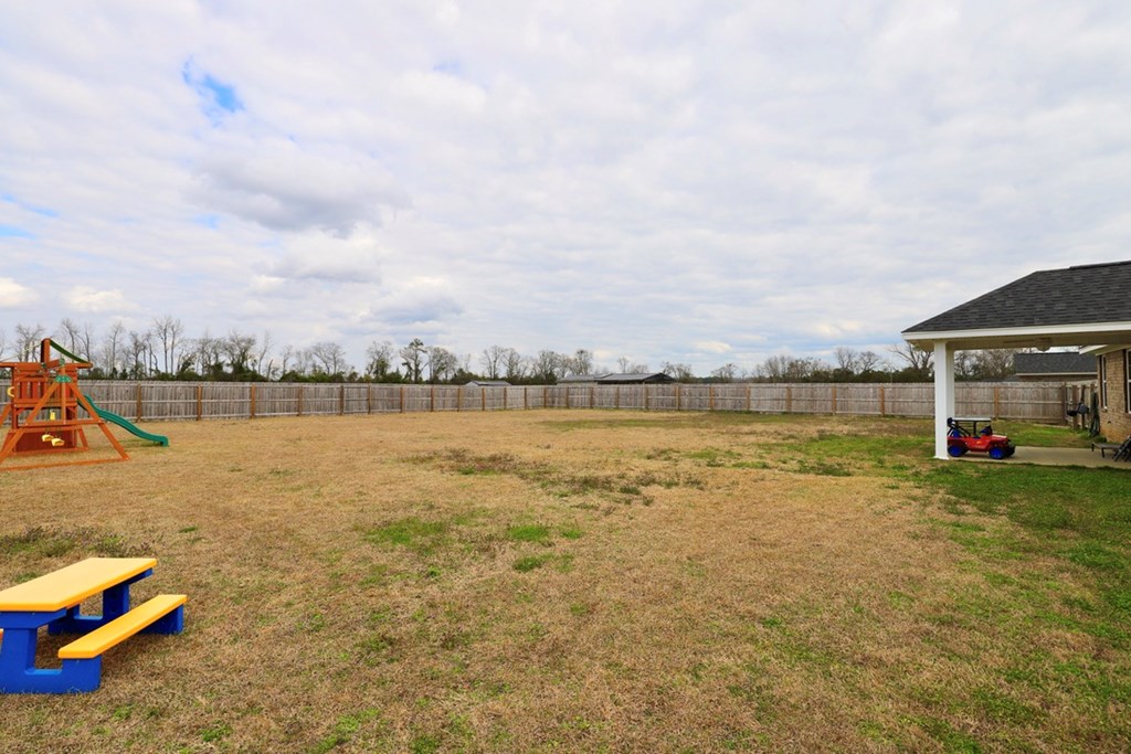 4105 QUEEN CHAPEL RD