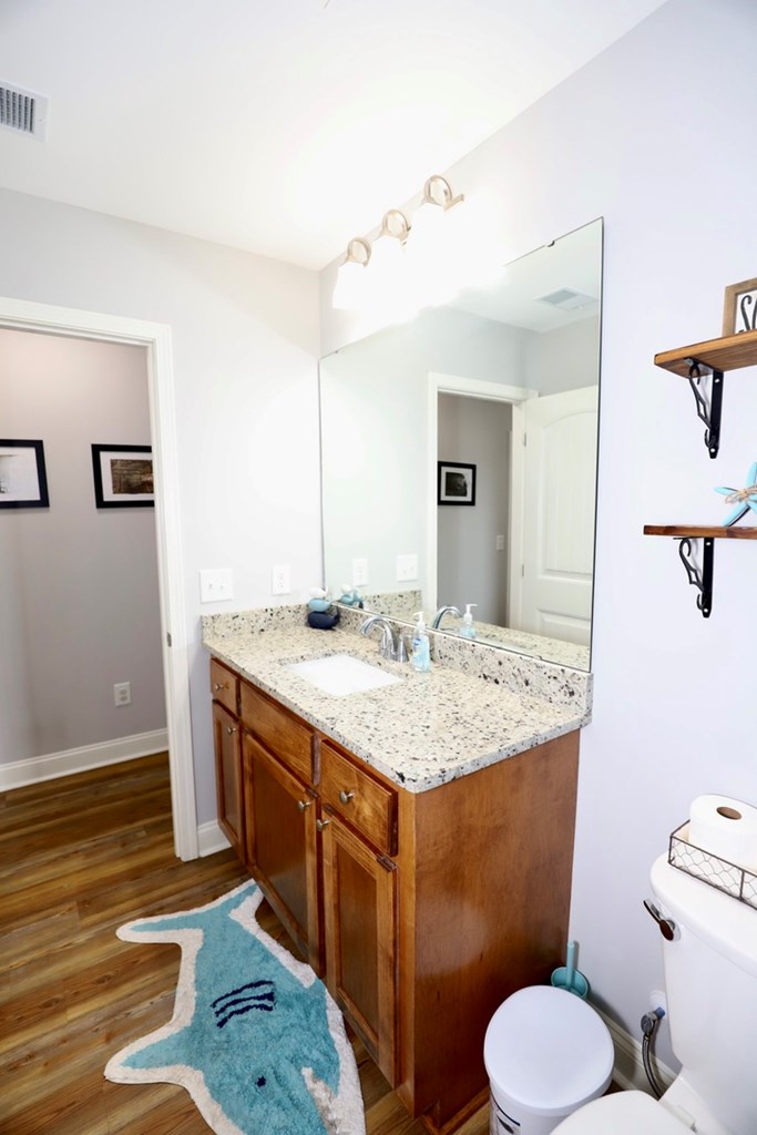 4105 QUEEN CHAPEL RD