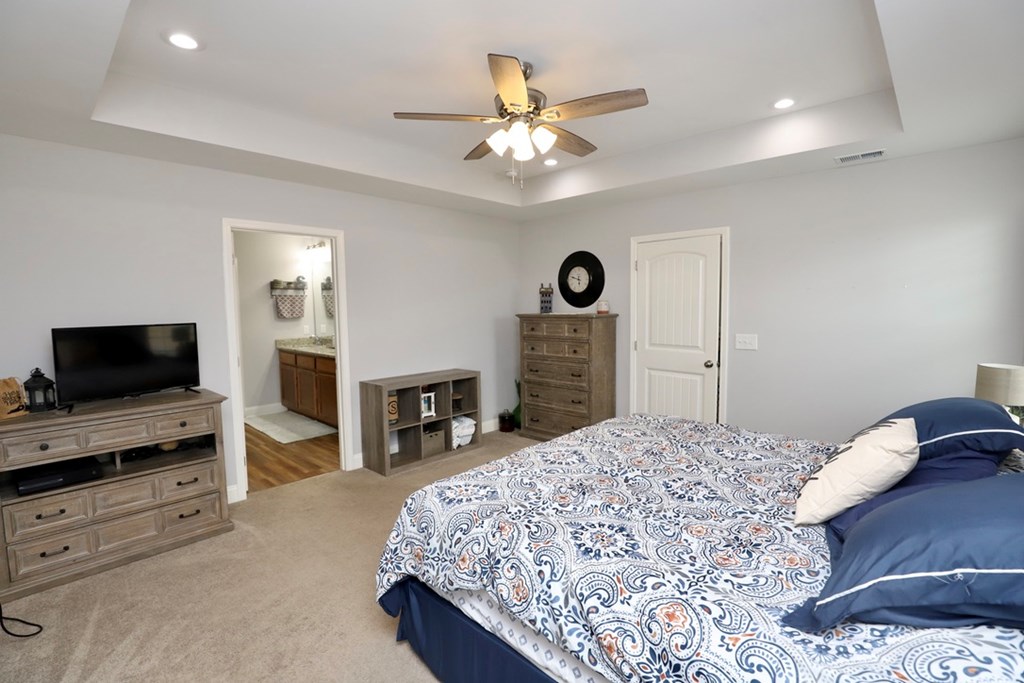 4105 QUEEN CHAPEL RD