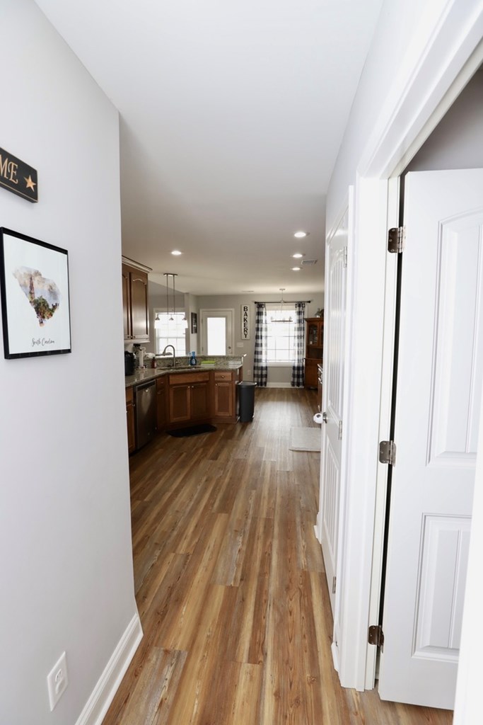 4105 QUEEN CHAPEL RD