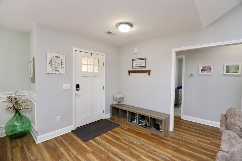 4105 QUEEN CHAPEL RD