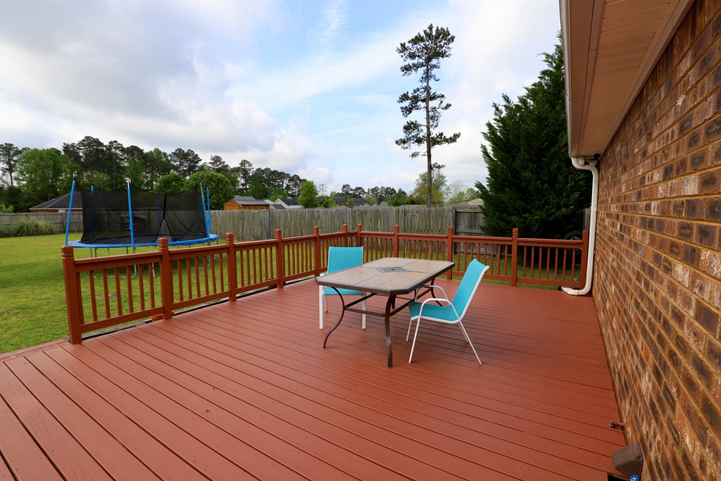 3810 RHODODENDRON ST