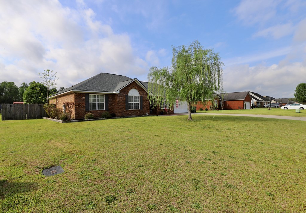 3810 RHODODENDRON ST