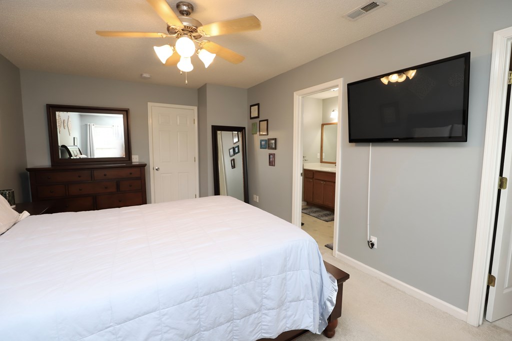 3810 RHODODENDRON ST