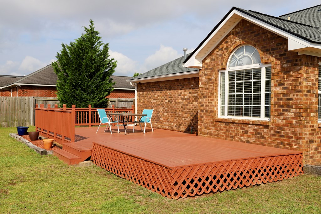 3810 RHODODENDRON ST