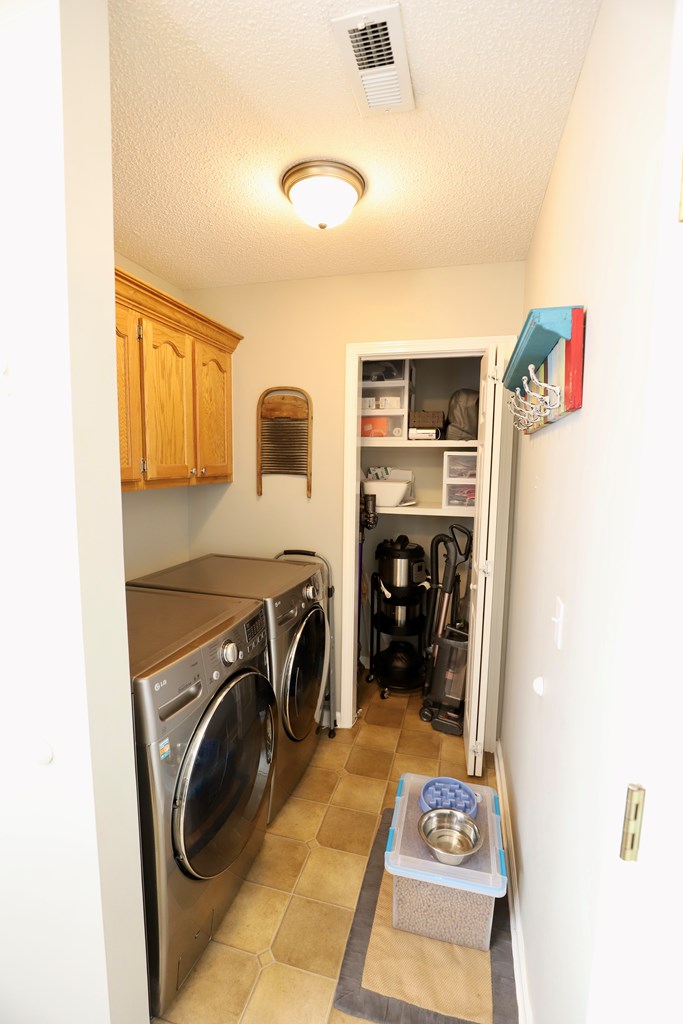 3810 RHODODENDRON ST