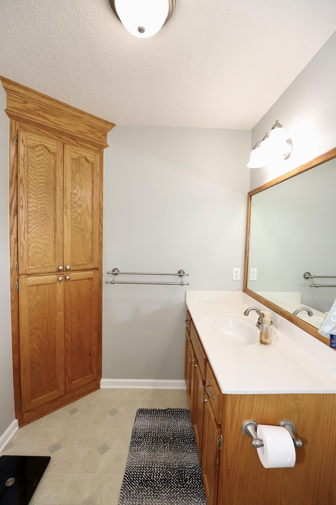 3810 RHODODENDRON ST