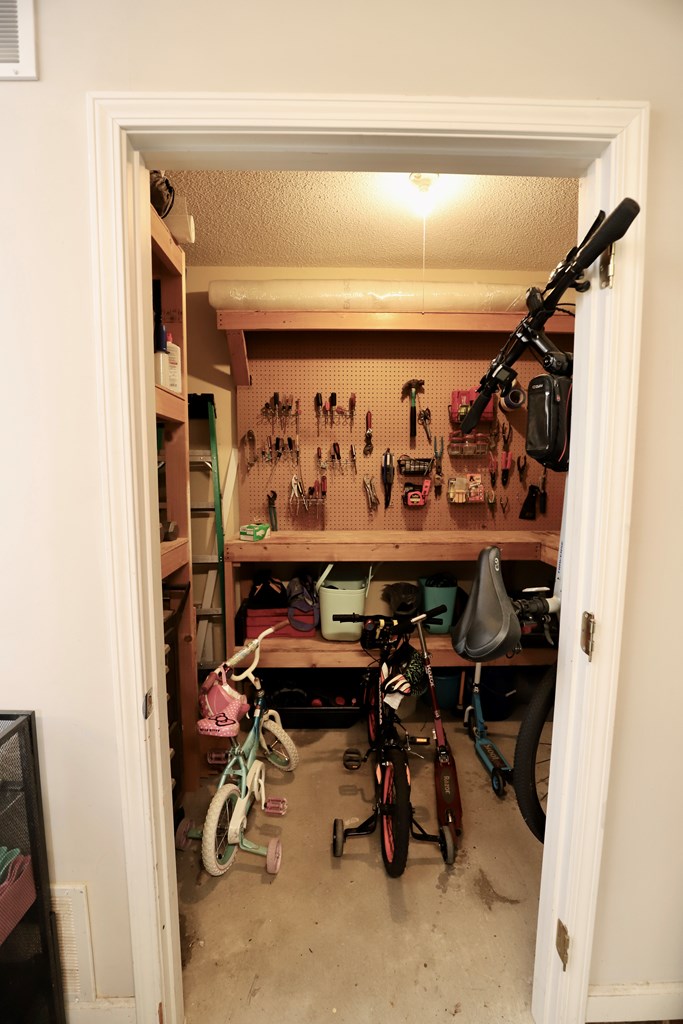 3810 RHODODENDRON ST