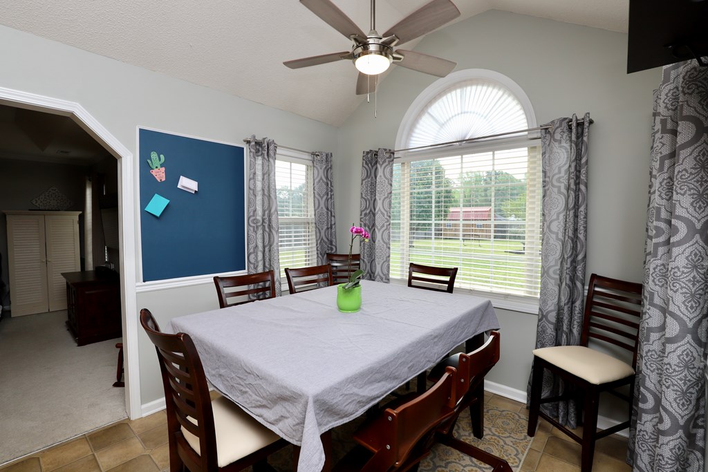 3810 RHODODENDRON ST