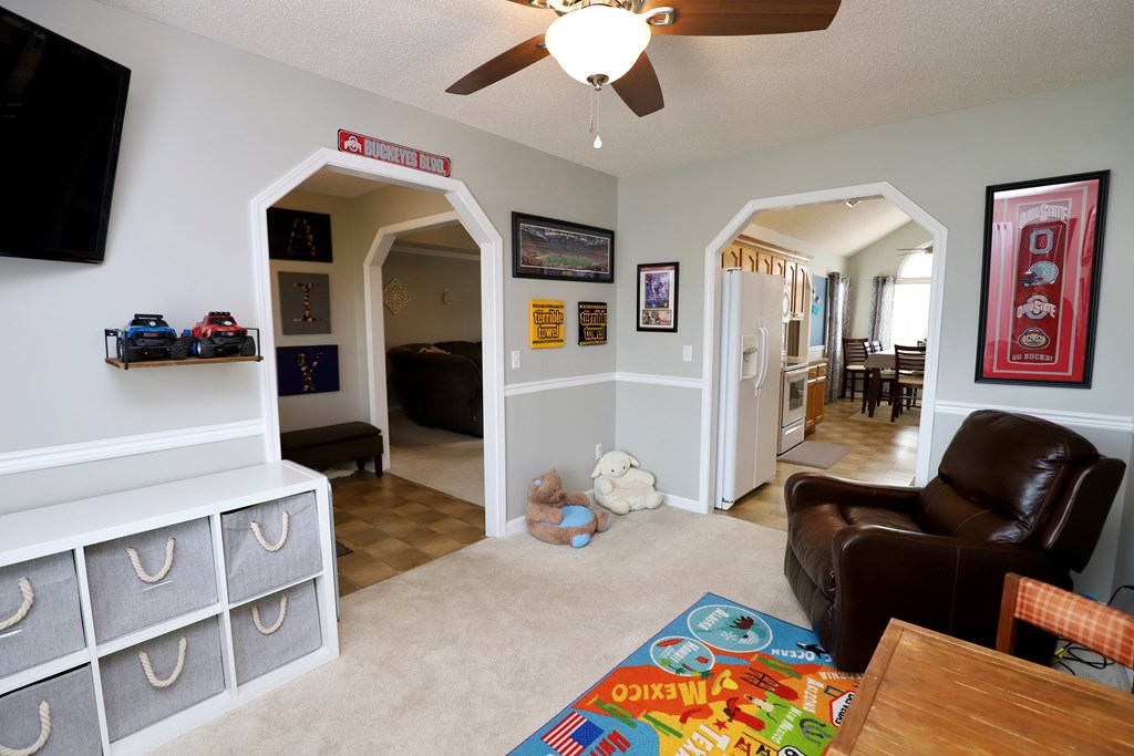 3810 RHODODENDRON ST