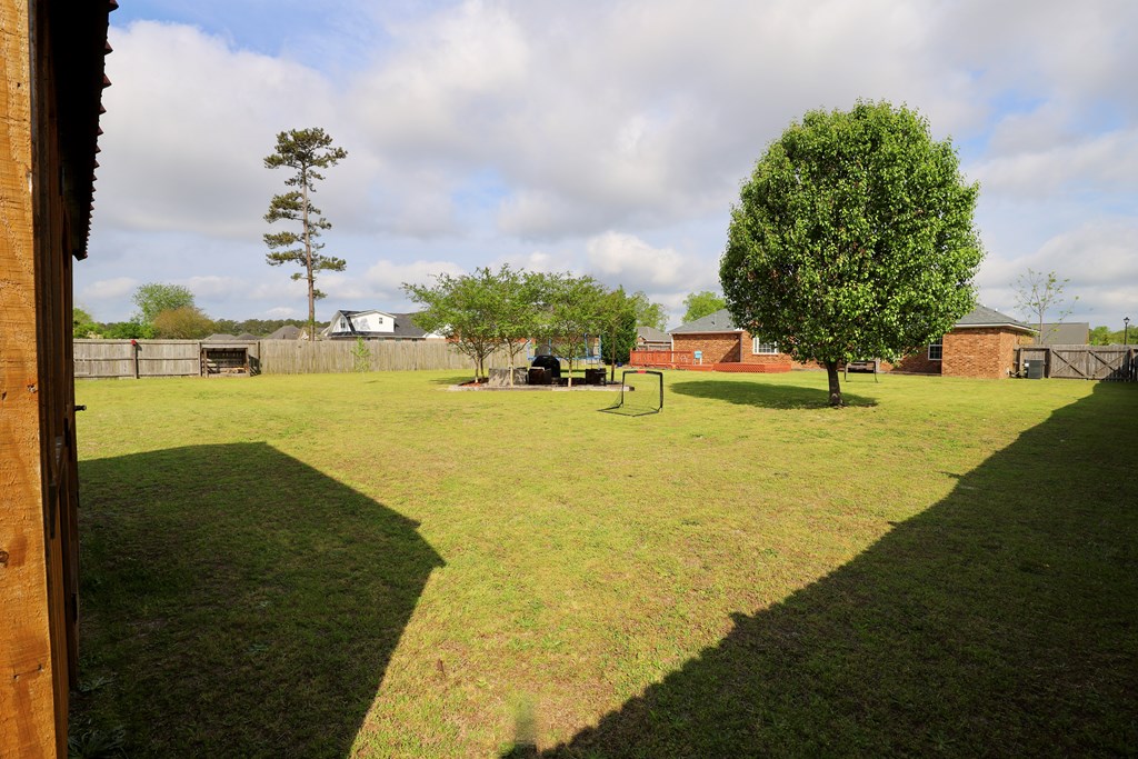 3810 RHODODENDRON ST