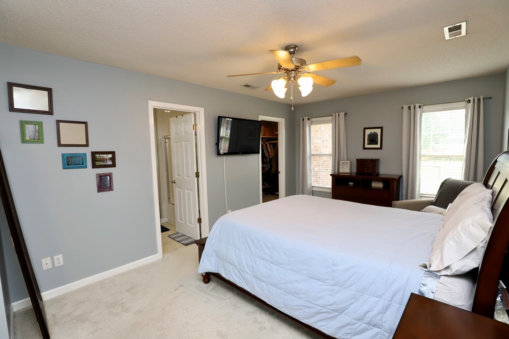 3810 RHODODENDRON ST