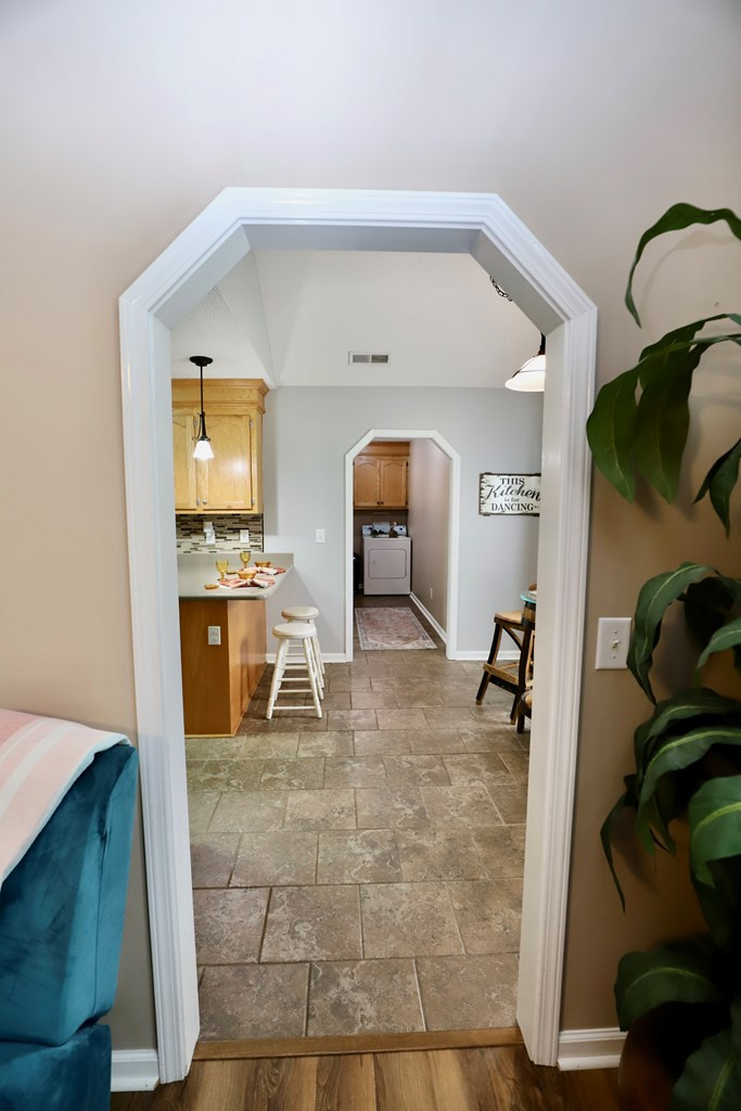 6490 HIDDEN HAVEN RD