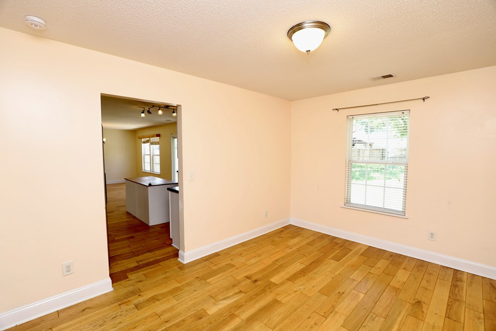 1796 MOSSBERG DR/2780 OLD FIELD RD