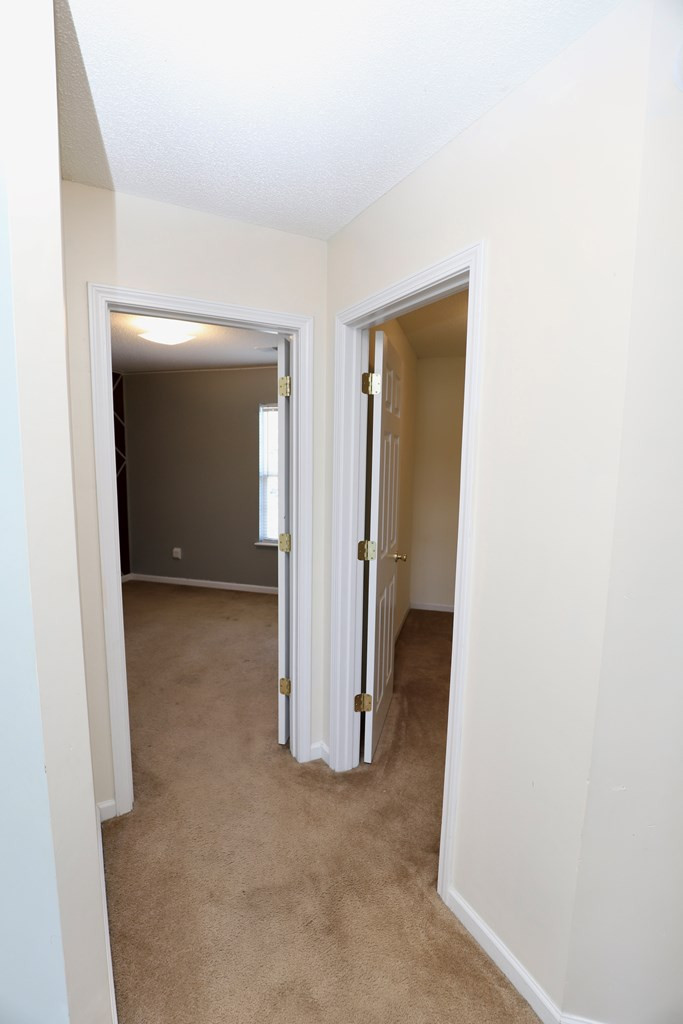 1796 MOSSBERG DR/2780 OLD FIELD RD