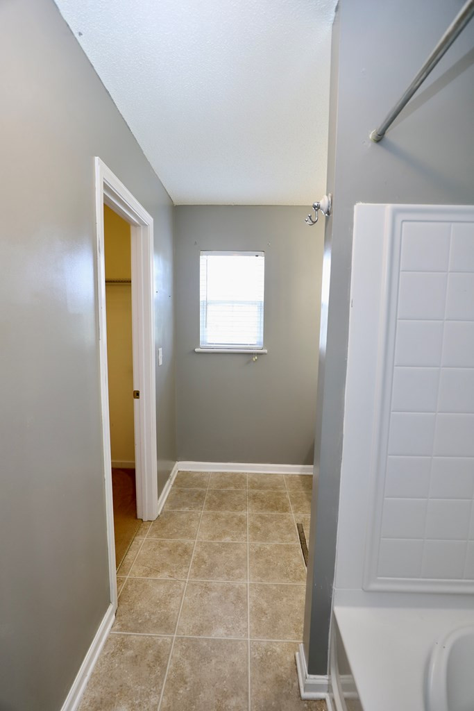 1796 MOSSBERG DR/2780 OLD FIELD RD