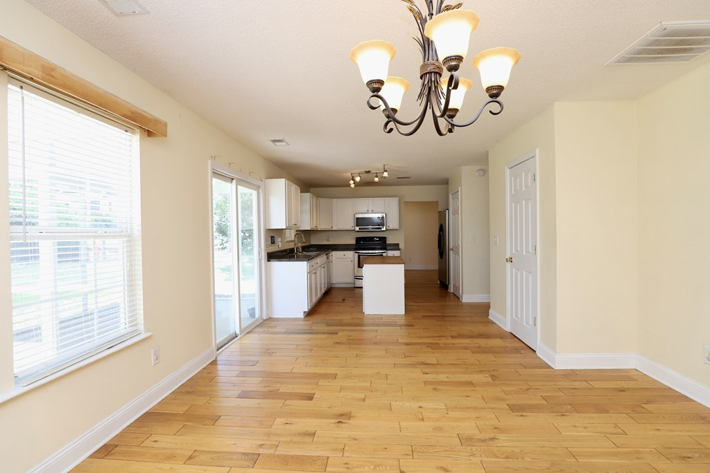 1796 MOSSBERG DR/2780 OLD FIELD RD