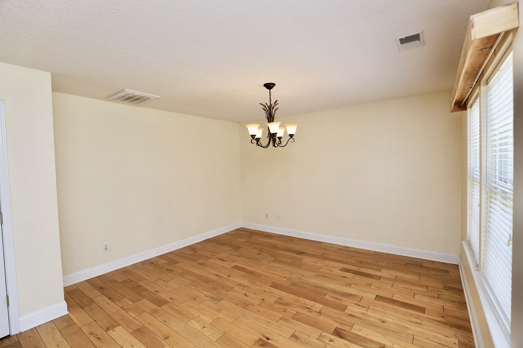 1796 MOSSBERG DR/2780 OLD FIELD RD