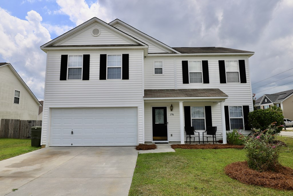 1796 MOSSBERG DR/2780 OLD FIELD RD