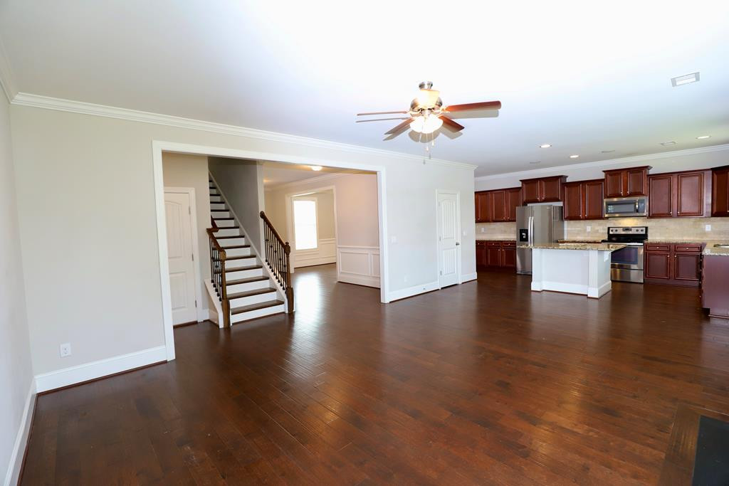 2165 CANADAIANGEESE DR