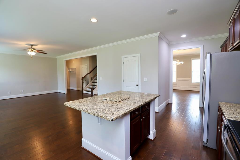 2165 CANADAIANGEESE DR