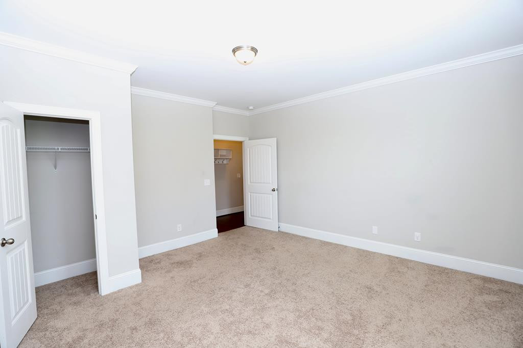 2165 CANADAIANGEESE DR