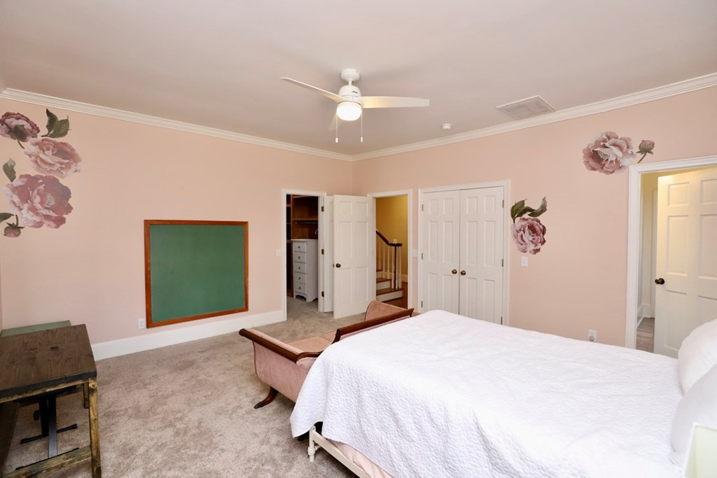 920 CAROLYN DR