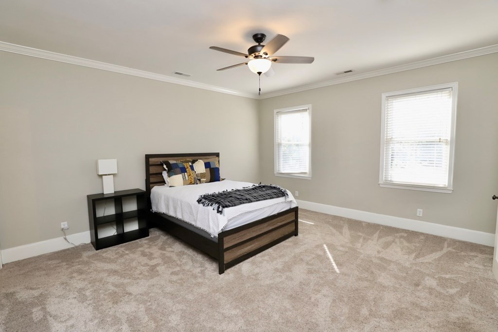 920 CAROLYN DR