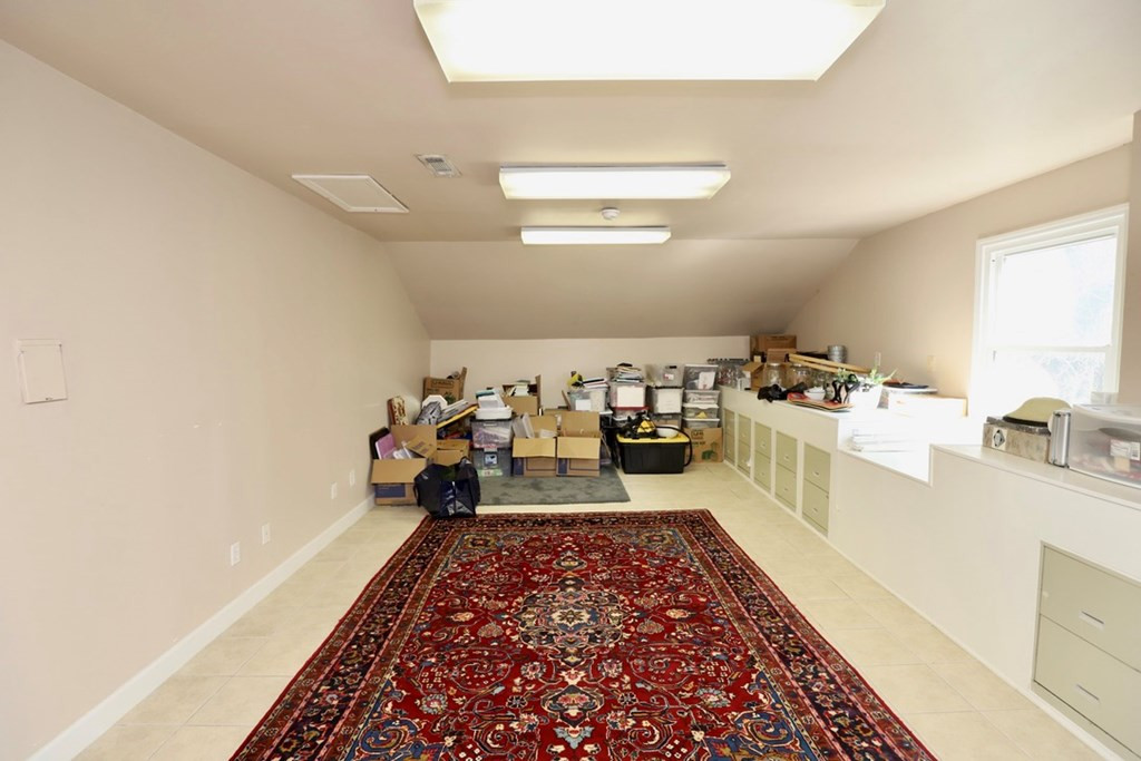 920 CAROLYN DR