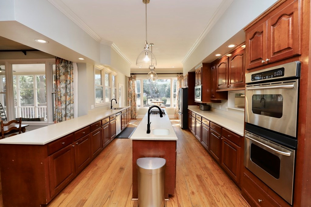 920 CAROLYN DR