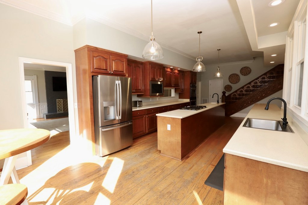 920 CAROLYN DR