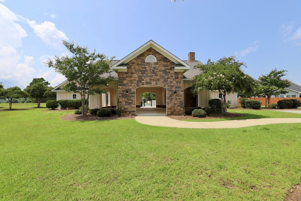 1061 Beechfern Cir