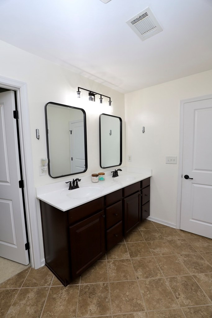 1061 Beechfern Cir