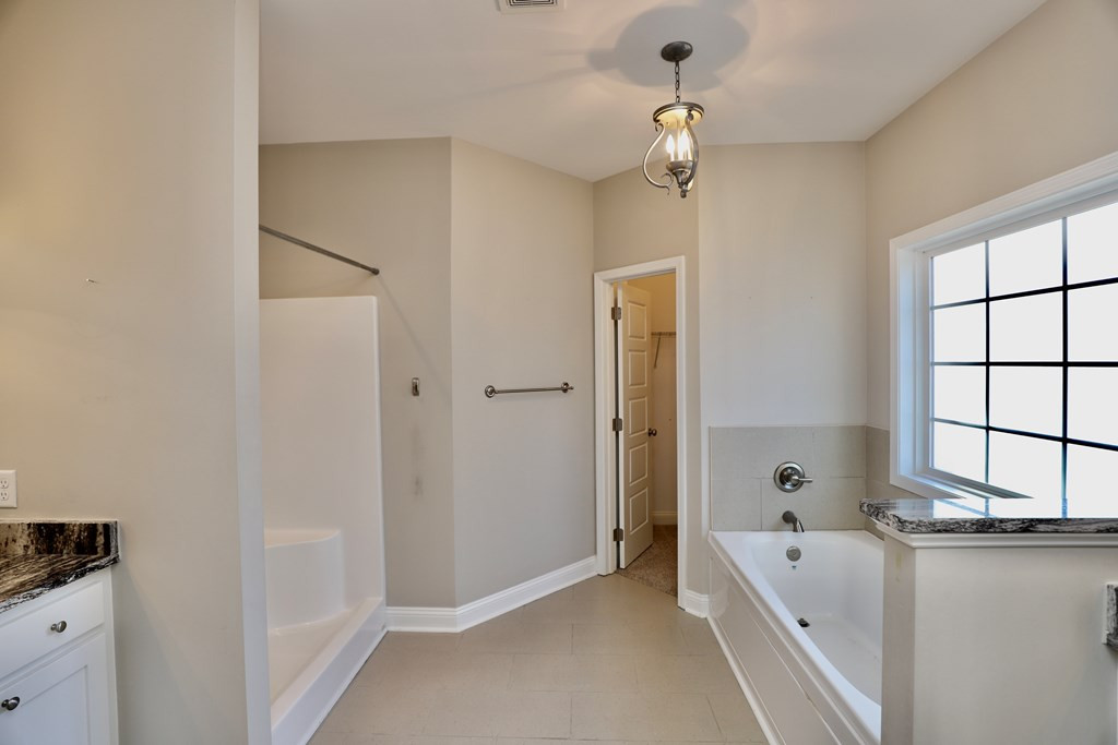 925 BREEZY BAY LN