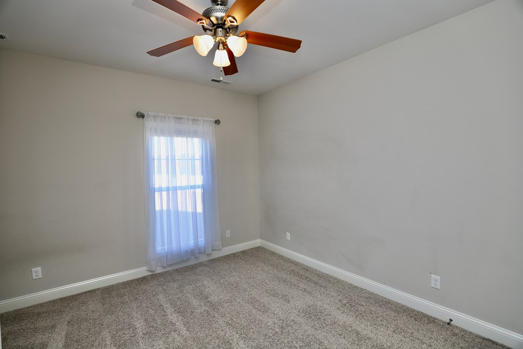 925 BREEZY BAY LN